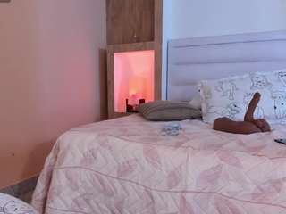 veronica-garcia Live Webcam on {site_name}