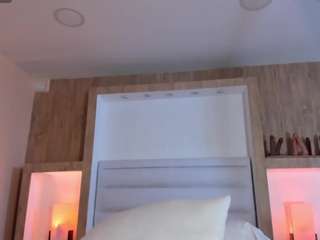 Live webcam model veronica-garcia on Soda Cams