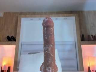 Live webcam model veronica-garcia on Soda Cams