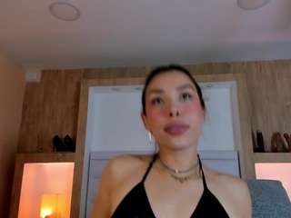 Live webcam model veronica-garcia on Soda Cams