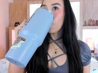 Live webcam model veronica-garcia on Soda Cams