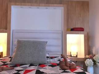 veronica-garcia's live room
