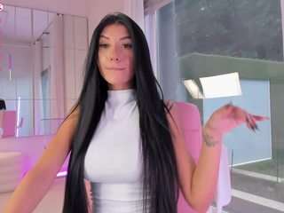 Live webcam model diamondt33n on Soda Cams