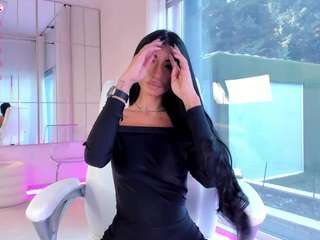 Live webcam model diamondt33n on Soda Cams