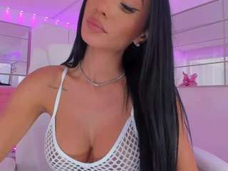 Live webcam model diamondt33n on Soda Cams