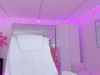 Este modelo está en vivo ahora. diamondt33n