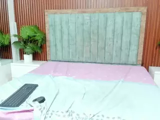 ebony-squirt's Live Sex Cam Show