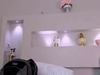 giaroberts from CamSoda