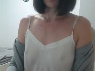 naughtymommy43 Live Webcam on CamSoda