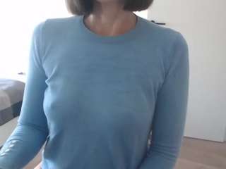 naughtymommy43 webcam