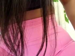 yettzaretth's CamSoda show and profile