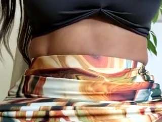 yettzaretth's CamSoda show and profile