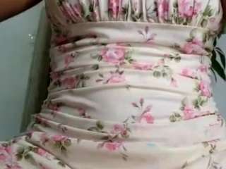 Live webcam model yettzaretth on Soda Cams