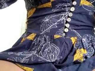 Live webcam model yettzaretth on Soda Cams