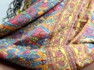 Live webcam model yettzaretth on Soda Cams