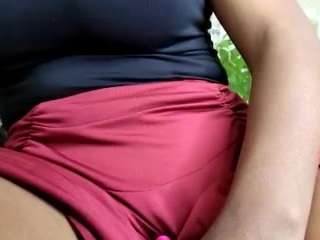 yettzaretth Live Webcam on CamSoda