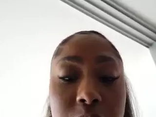 yetzat1111's Live Sex Cam Show