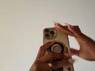 yetzat1111's Live Sex Cam Show