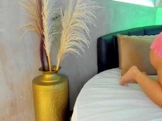 Live webcam model carozapata on Soda Cams