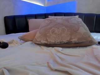 carozapata's CamSoda show and profile