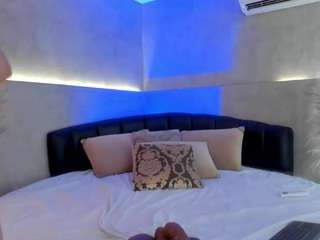 Live webcam model carozapata on Soda Cams