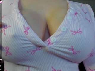 alexispixie's CamSoda show and profile