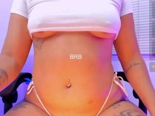 louanebour webcam model