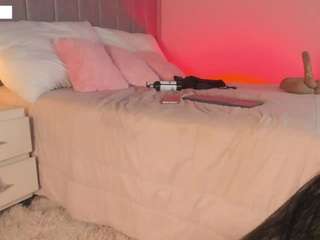 Live webcam model saragarrciia on Soda Cams