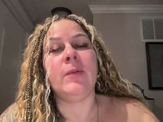 le modèle montana360 est en webcam porno dans un show sur le site camsoda, il possède les tags suivants: ass,green-eyes,toys,thick,tease,tattoos,strip,roleplay,role play,pussy,pawg,no smoking,lovense,asshole,joi,foot fetish,cougar,bj,black-hair,busty