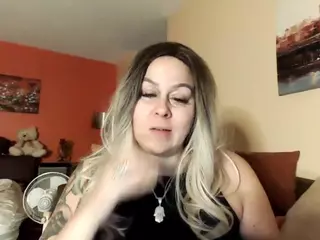 BIG BREAST SABRINA's Live Sex Cam Show