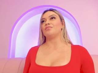 sarahowens Live Webcam on CamSoda