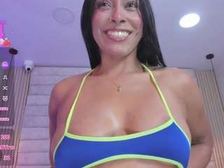 xcarlettt's CamSoda show and profile