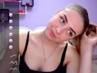 Kristincalio Cam: Free Live Nude Sex Show & Chat - Camsoda