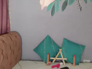 alaskablunt's Live Sex Cam Show