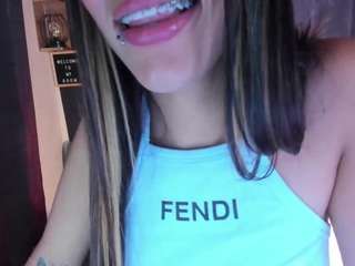 anny-luna Live Webcam on CamSoda