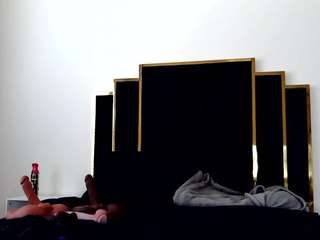 Live webcam model chaneldreamzz on Soda Cams