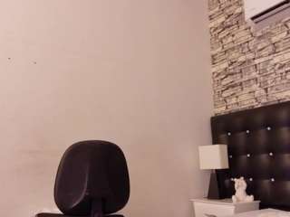 kinky-secretary Live Webcam on CamSoda