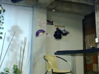 kinky-secretary Live Webcam on CamSoda