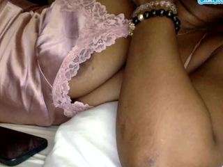 iluvsaffire-bleu Live Webcam on CamSoda