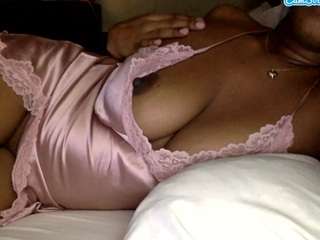 iluvsaffire-bleu Live Webcam on CamSoda