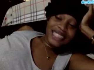 iluvsaffire-bleu webcam