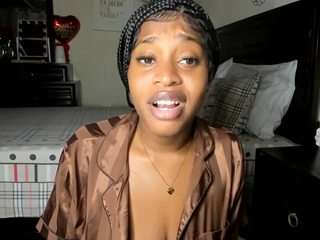 iluvsaffire-bleu's CamSoda show and profile