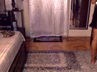 Live webcam model iluvsaffire-bleu on Soda Cams