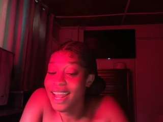 Iluvsaffire Bleu live cam