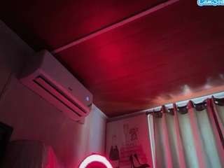 iluvsaffire-bleu live webcam show