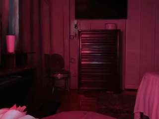 Iluvsaffire Bleu live webcam show