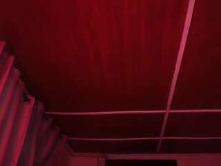 Iluvsaffire Bleu live webcam show