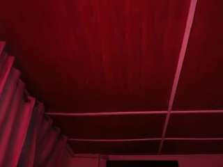 Iluvsaffire Bleu live webcam show