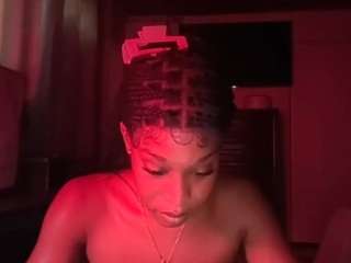 Iluvsaffire Bleu live webcam show