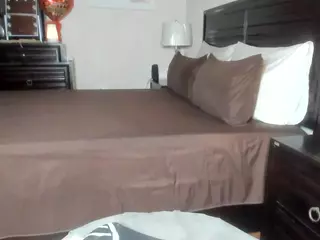 Iluvsaffire Bleu's Live Sex Cam Show